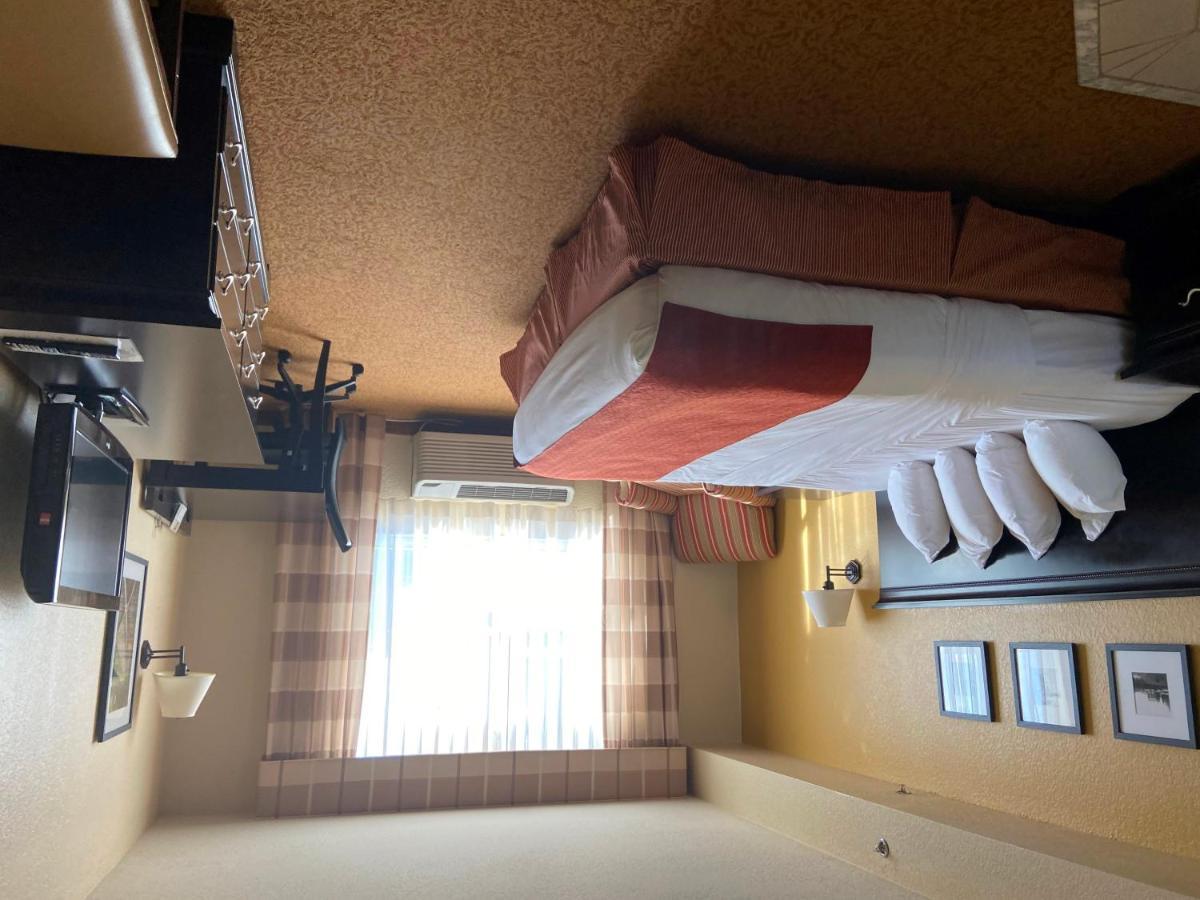 Country Inn & Suites By Radisson, Dundee, Mi Экстерьер фото