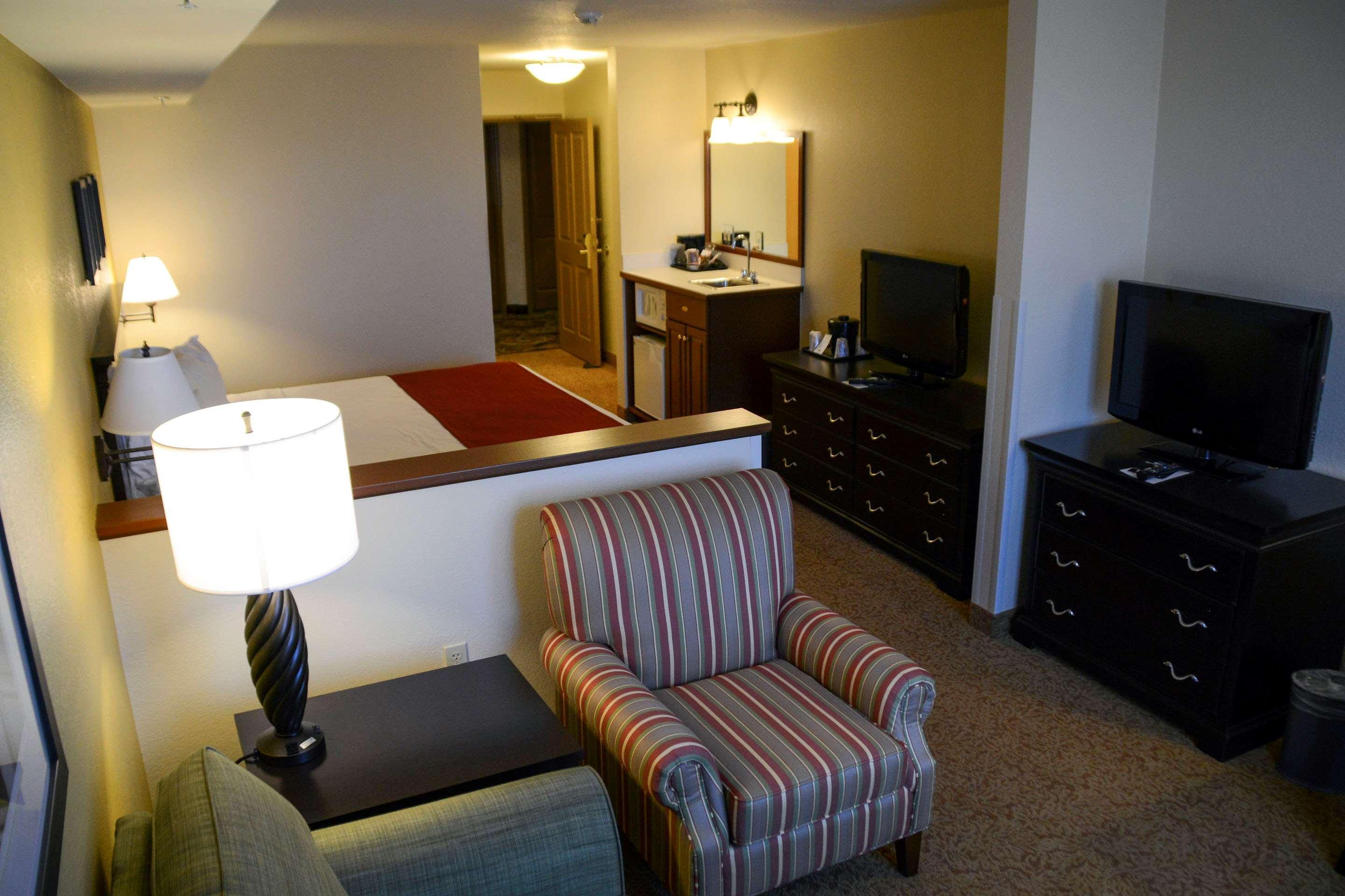 Country Inn & Suites By Radisson, Dundee, Mi Экстерьер фото