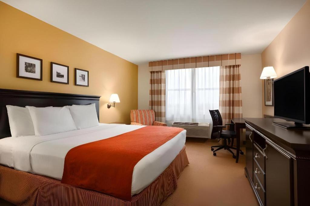 Country Inn & Suites By Radisson, Dundee, Mi Экстерьер фото