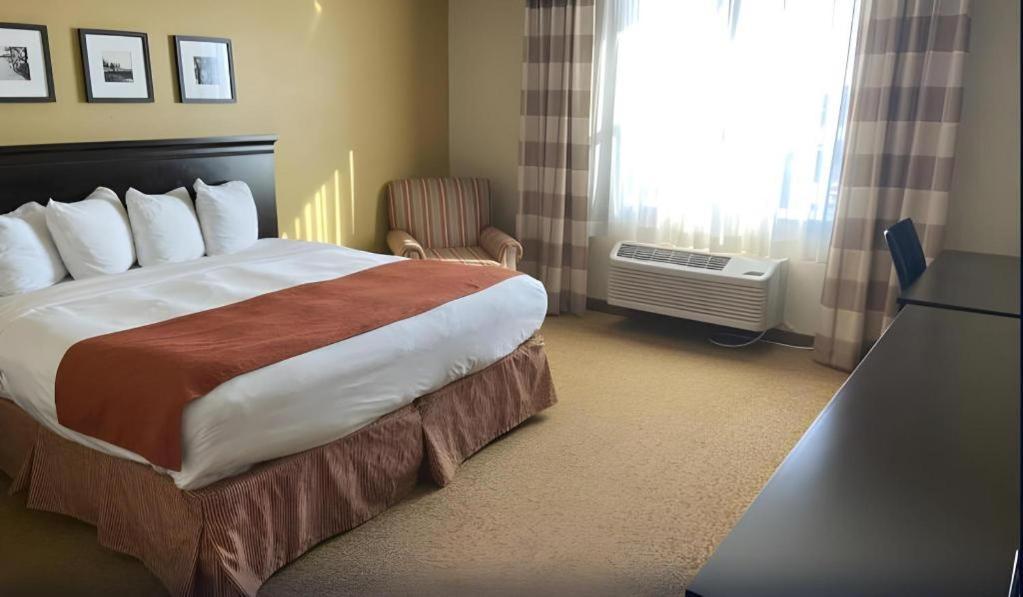 Country Inn & Suites By Radisson, Dundee, Mi Экстерьер фото